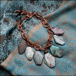 Биб-колье Горная река