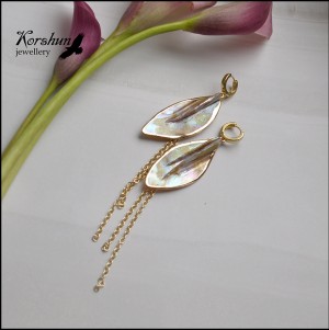 Серьги Лепестки магнолии