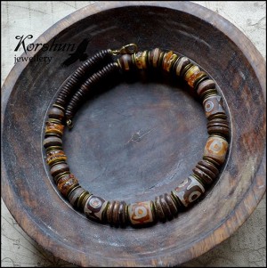 Колье В горах Тибета