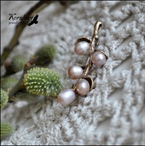 Брошь Верба цветет